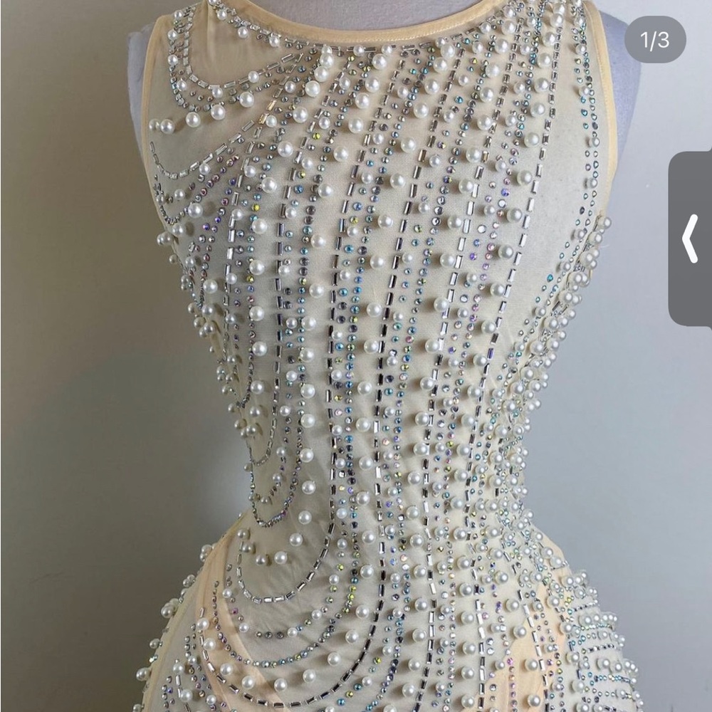 Womens dress - Picture 1 of 5